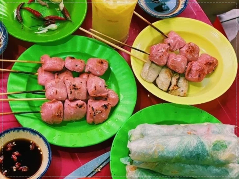 Nem nướng món ngon đậm vị xứ Nẫu